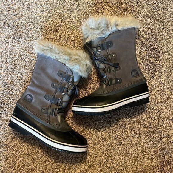 Sorel Joan of Arctic winter boots - Picture 1 of 9